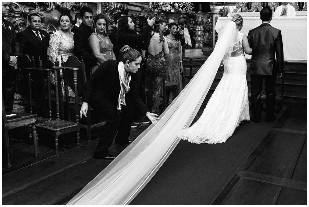 Casamento Clássico em Tiradentes / Vila Paolucci 71 21 cvestido de noiva matriz santo antonio tiradentes