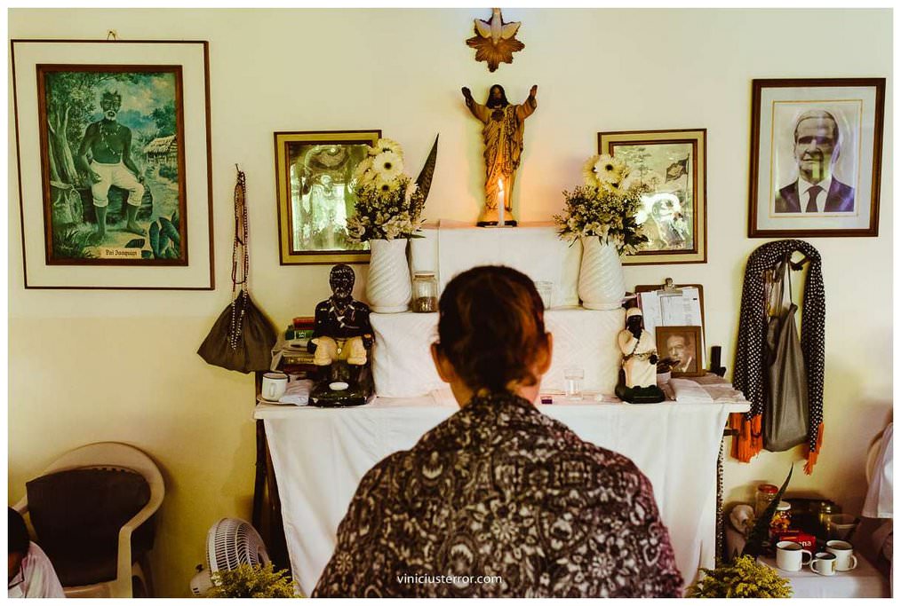 detalhes de altar casamento terreiro umbandista