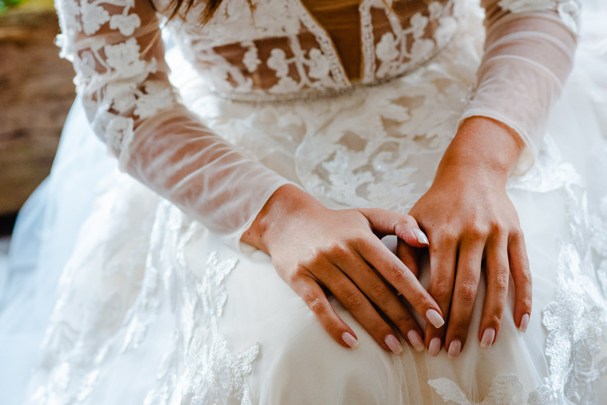 detalhes do vestido da noiva