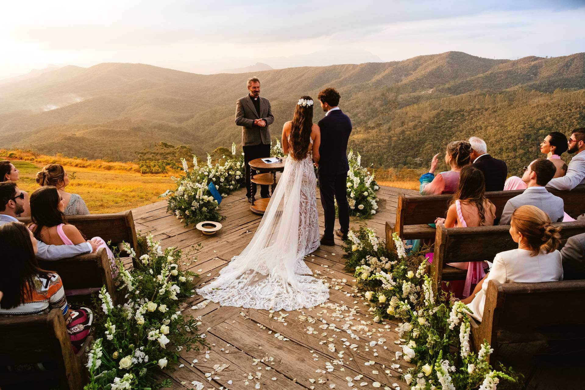 casamento ao ar livre na vila relicário em ouro preto