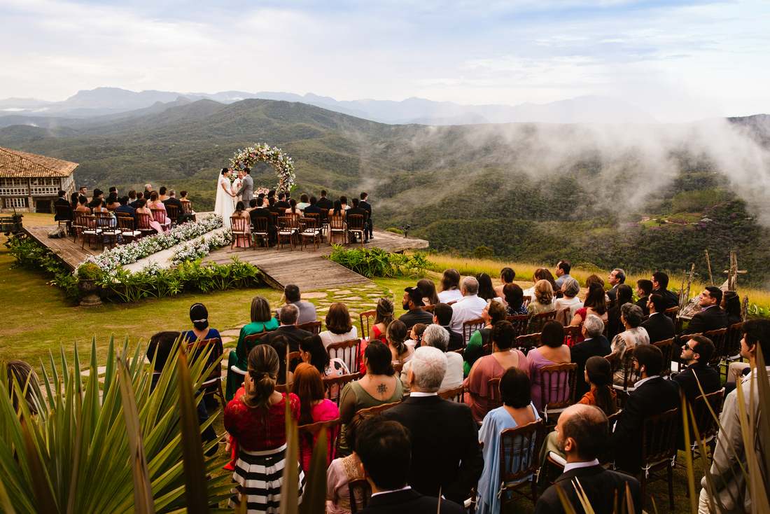 fotos de casamento na vila relicário. Fotógrafos de casamento em ouro preto.